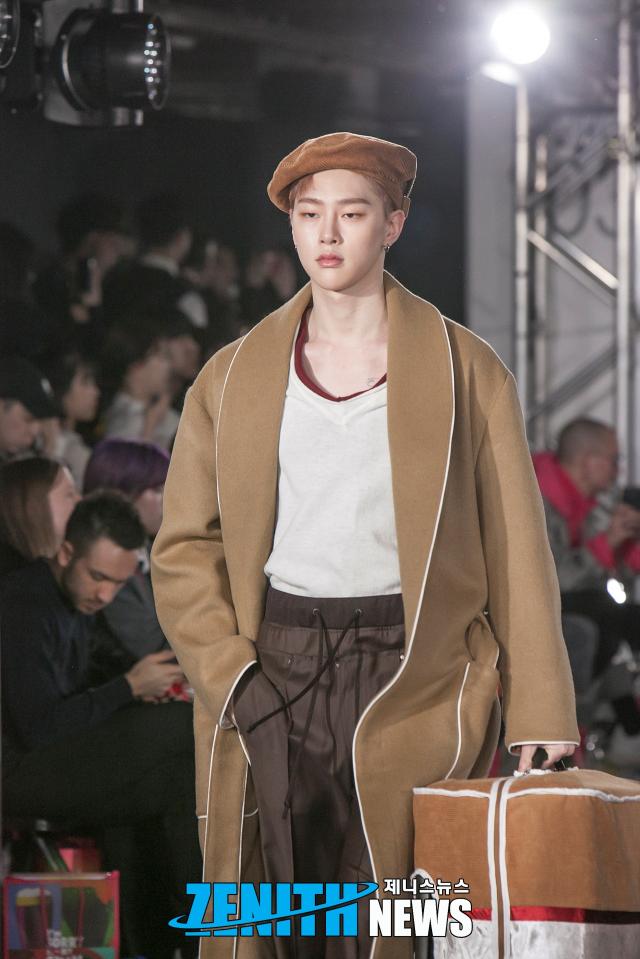 ▲ 소윙바운더리스, 권현빈 '자세히 보면 보이는 타투' (사진=소진실 기자)