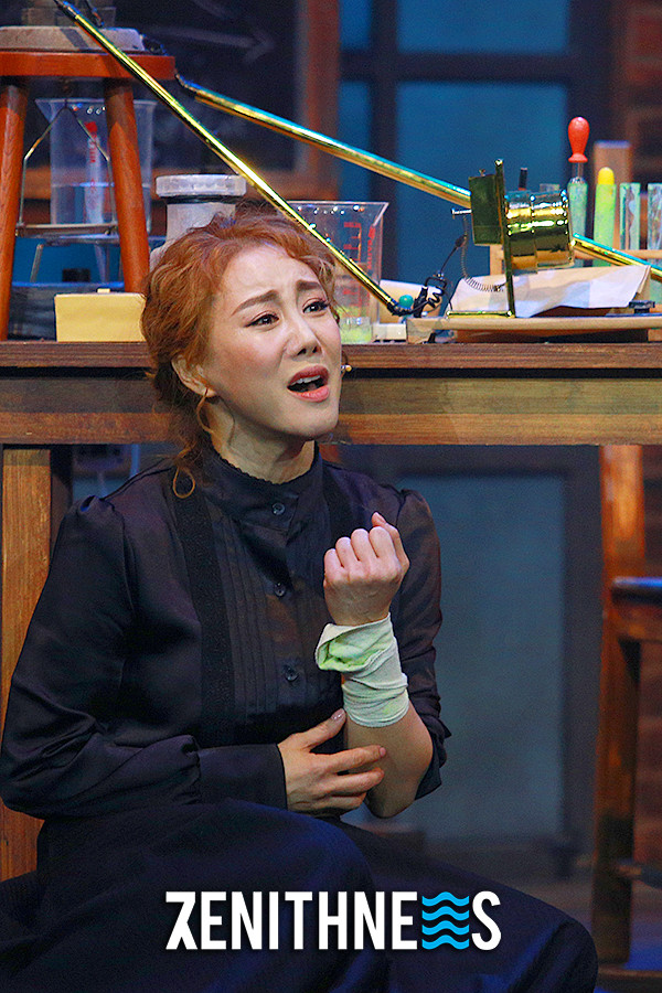 ▲ ‘마리 퀴리’ 김소향 ‘과학에 선과 악은 없어!’ (사진=문찬희 기자)